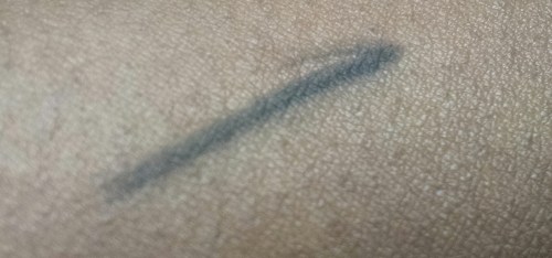 August ipsy Eyeline Swatch