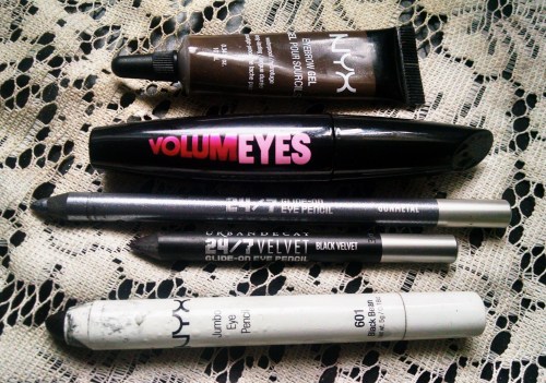 Tampa Rest of Eye Makeup